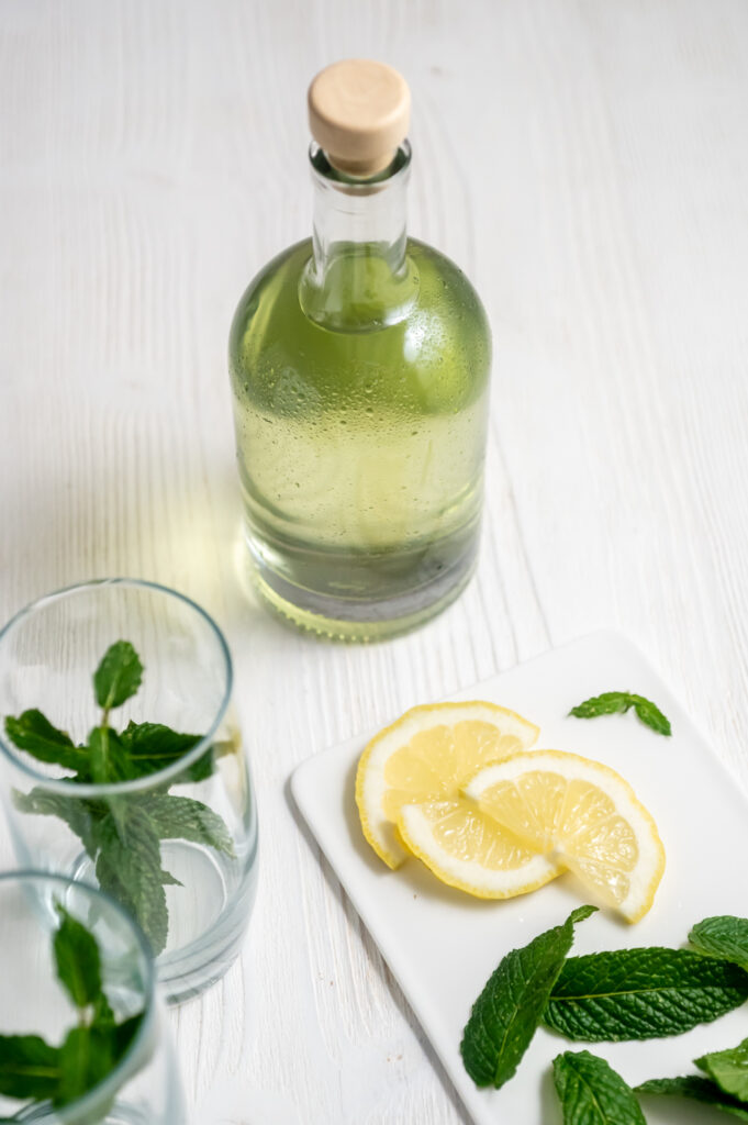 Zutaten für leckeren Minzsirup