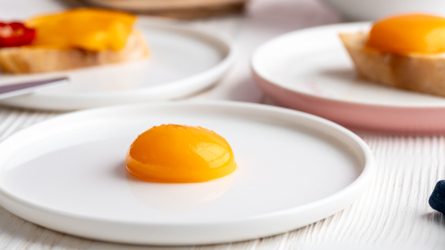 Konfiertes Eigelb ganz einfach zu Hause herstellen Rezepte-SilkesWelt.de Konfiertes Eigelb ganz einfach zu Hause herstellen Rezepte-SilkesWelt.de