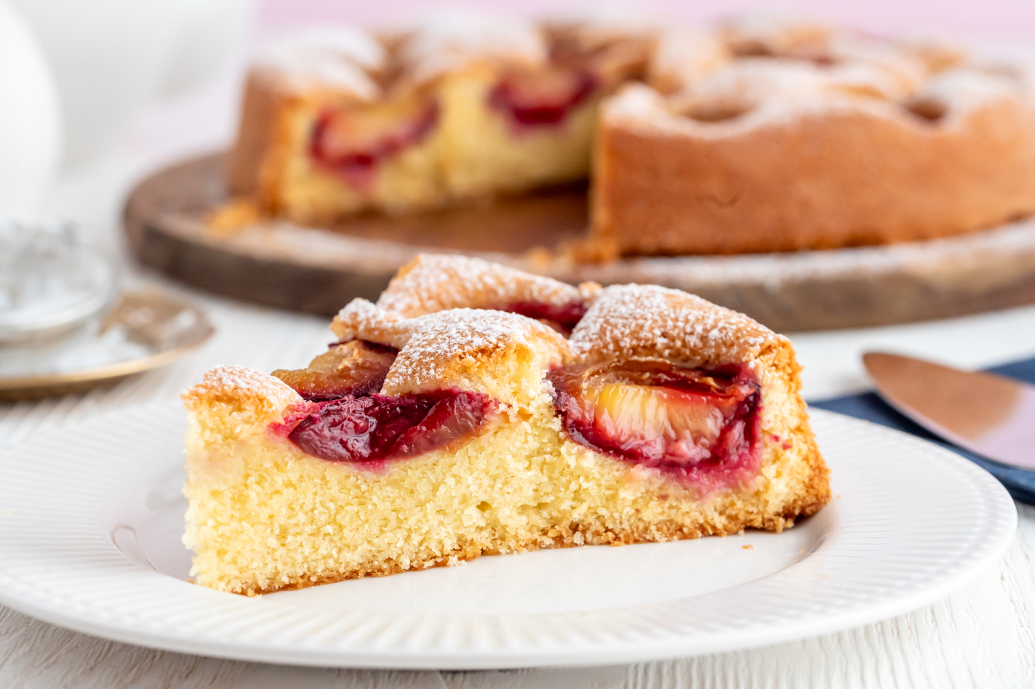 Omas versunkener Zwetschgenkuchen - fruchtig, saftig und richtig lecker!