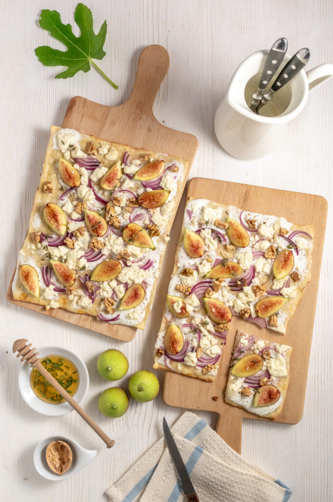 Flammkuchen mit Feigen und Feta– einfach und schnell Rezepte-SilkesWelt.de
