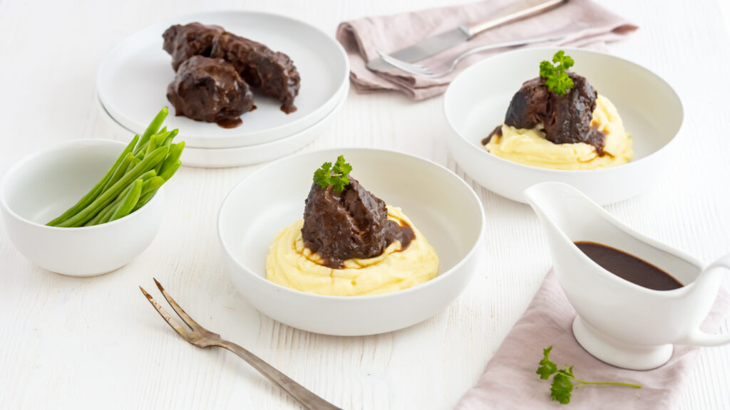 Geschmorte Ochsenbäckchen aus dem Backofen