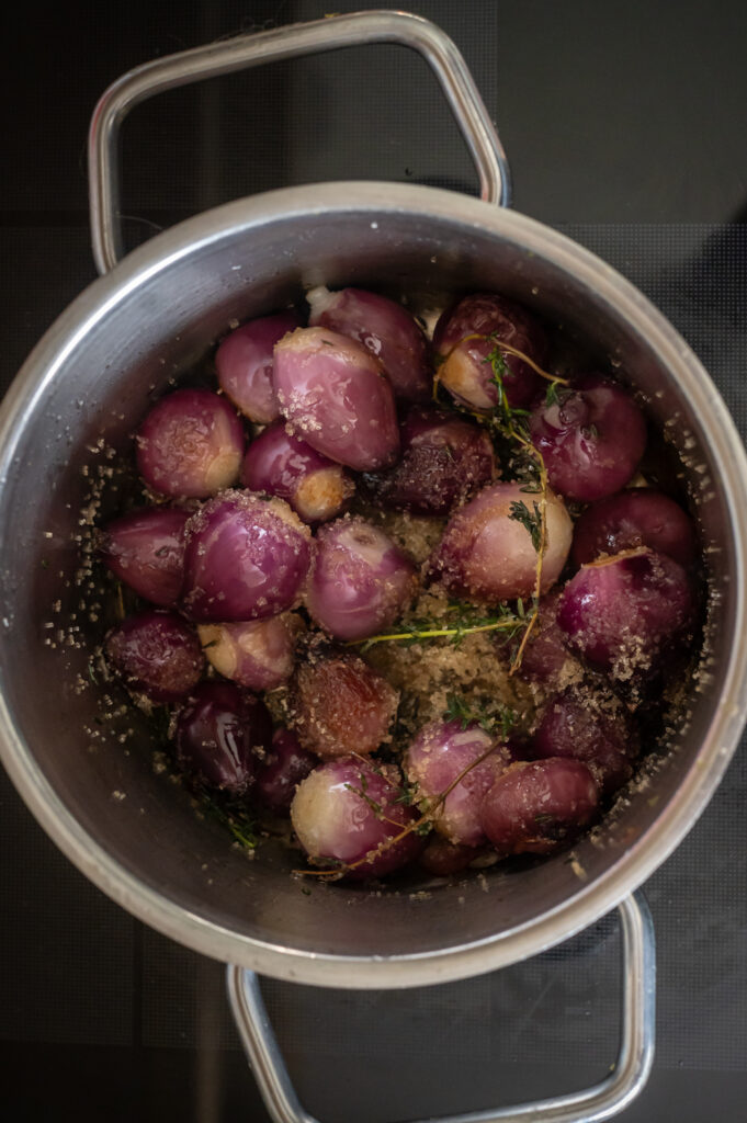 Ganze Rotweinzwiebel - einfaches Rezept Rezepte-SilkesWelt.de