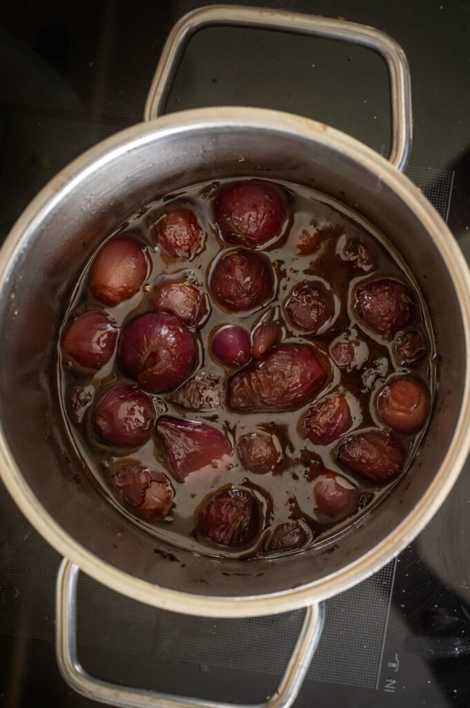Ganze Rotweinzwiebel - einfaches Rezept Rezepte-SilkesWelt.de