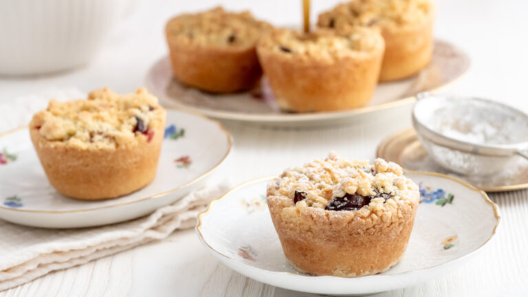 warm herzlich anders Rezepte-SilkesWelt.de Rezept für Zwetschgen-Käsekuchen Muffins selbermachen, Blitzrezept