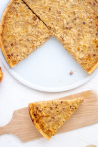 Omas Zwiebelkuchen Rezept - wie von der Pfälzer Kerwe Rezepte-SilkesWelt.de Omas Zwiebelkuchen Rezept - wie von der Pfälzer Kerwe Rezepte-SilkesWelt.de