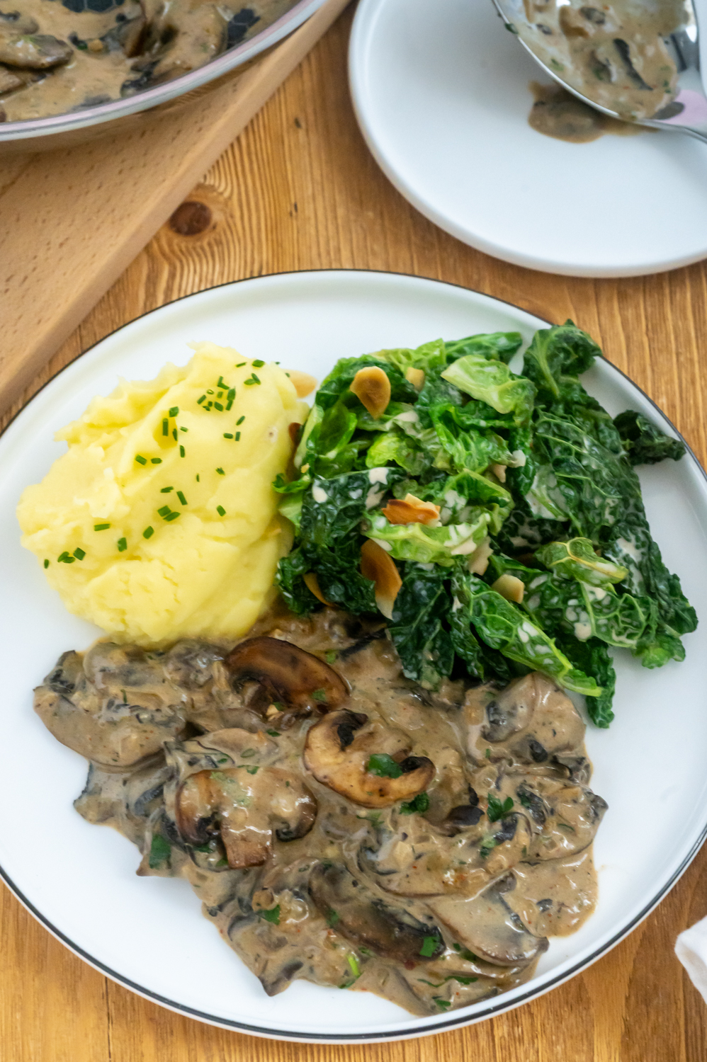 Einfaches Pilzrahmsoße Rezept Rezepte-SilkesWelt.de Wozu kommt Weißwein in die Pilzsoße und zu welchen Gerichten passt das?